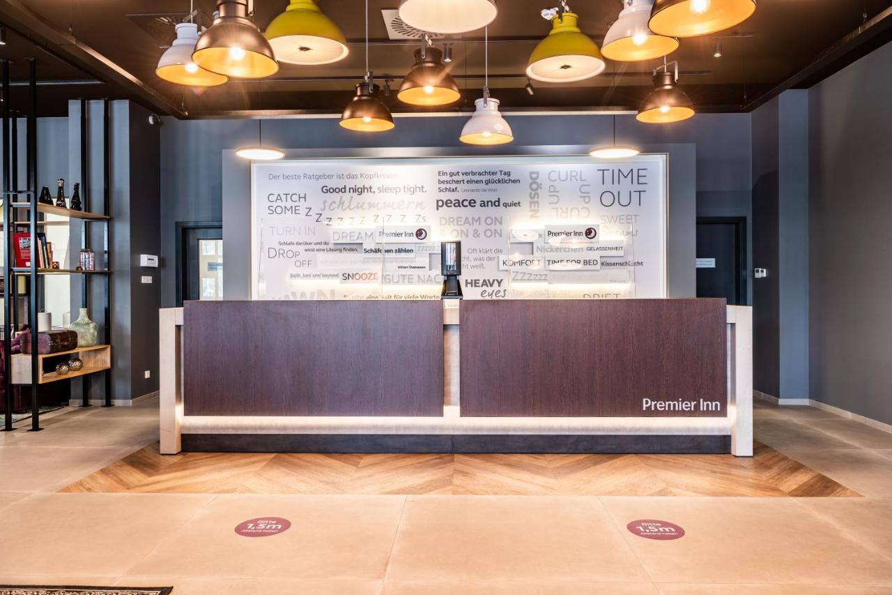 Premier Centre 3*